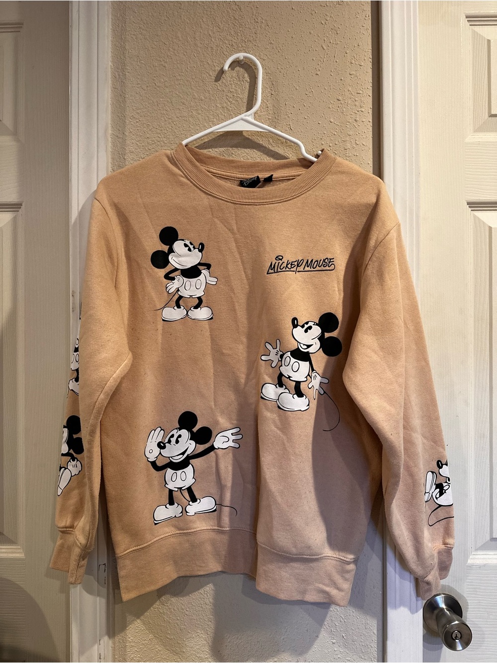 Disney Mickey Mouse Beige Graphic Sweatshirt Sweater Size Small 0451